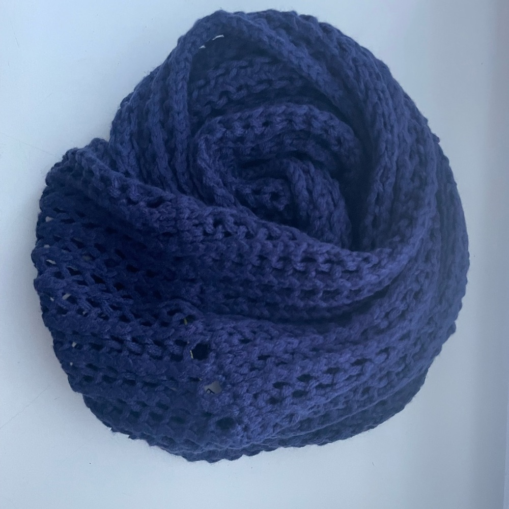 Navy Knit Scarf